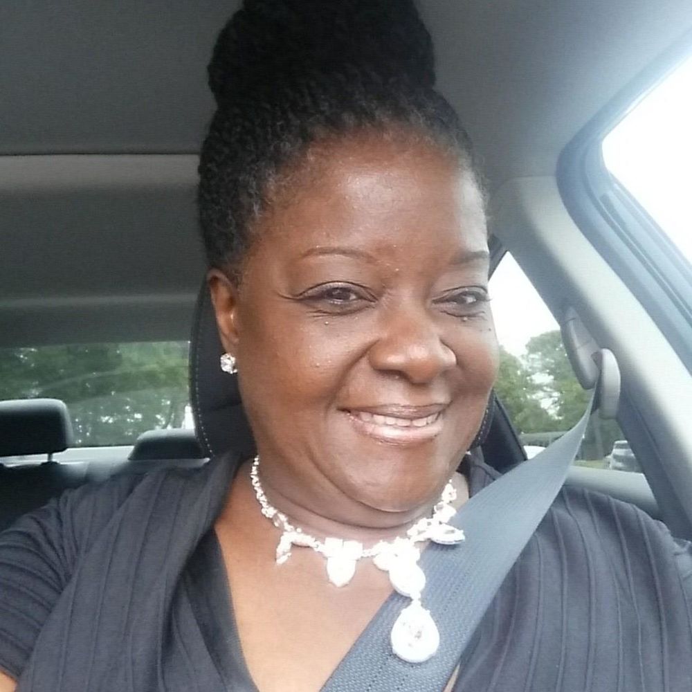 Meet your Posher, Charlotte